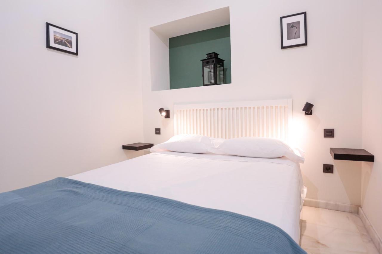 Monkeys Apartments Cervantes Sewilla Zewnętrze zdjęcie